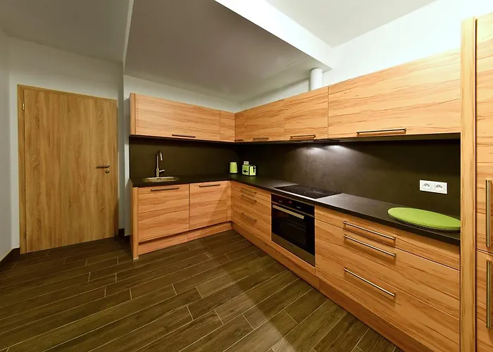 Jeleni Boudy Apartamento