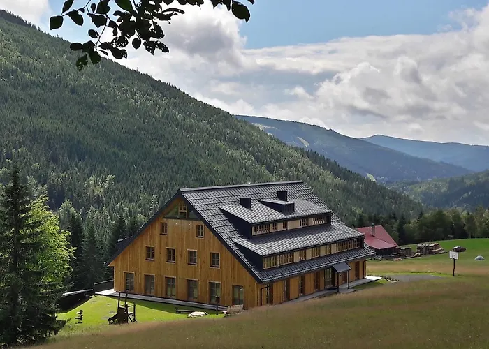 Jeleni Boudy Apartamento