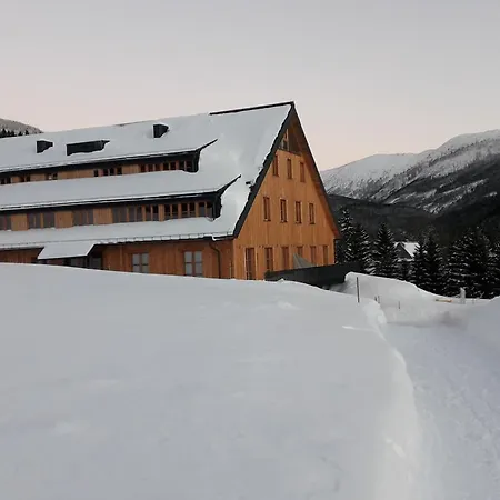 Jeleni Boudy Špindlerŭv Mlýn